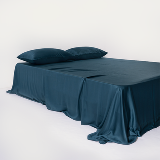 FURRFREE Bamboo Sheet Set - Pet Hair Repellent for Dogs/Cats Family