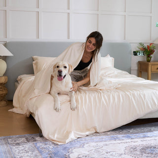 FURRFREE Bamboo Sheet Set - Pet Hair Repellent for Dogs/Cats Family