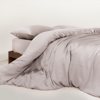 FURRFREE Bamboo Duvet Cover - Pet Hair Repellent for Dogs/Cats Family