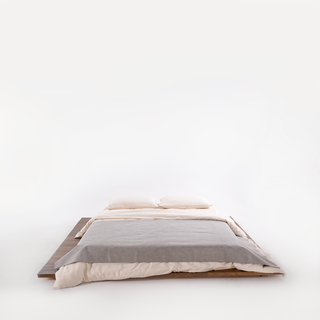 Spill-Resistant Coverlet - Scratch Resistant for Dogs/Cats Family