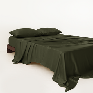 FURRFREE Bamboo Sheet Set - Pet Hair Repellent for Dogs/Cats Family