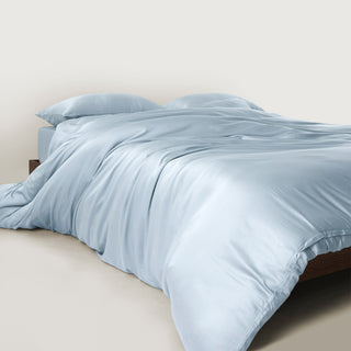 FURRFREE Bamboo Duvet Cover - Pet Hair Repellent for Dogs/Cats Family