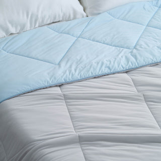 FURRFREE Super Cooling Comforter 2.0 Advanced Cool & Pet Hair Repellent Bedding for Hot Sleepers / Pet Owners