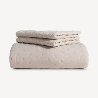 FURRFREE Quilt Set - Pet Hair Repellent for Dogs/Cats Family