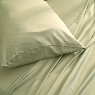 FURRFREE Bamboo Sheet Set - Pet Hair Repellent for Dogs/Cats Family
