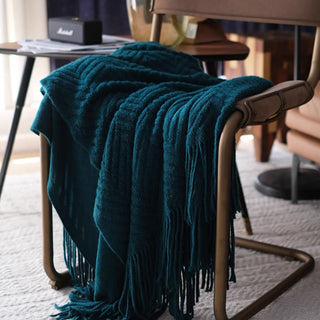 Geometric Patterned Throw Blanket