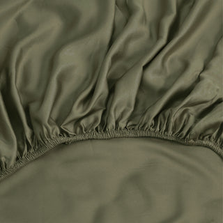 FURRFREE Split King Bamboo Sheet Set - Pet Hair Repellent for Dogs/Cats Family